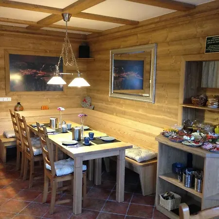 And Monika 3* Špindlerŭv Mlýn